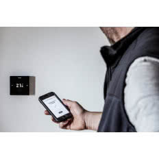 Inteligentny regulator pokojowy NEA SMART 2.0